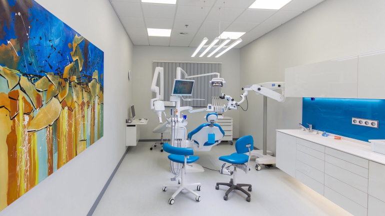DENTÁLNÍ HYGIENISTKA / HYGIENISTA - PRAHA 9